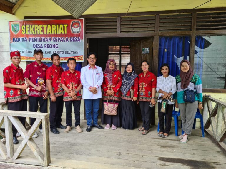 Ketua DPRD Barsel, Farid Yusran bertemu dengan panitia Pilkades serentak di kabupaten Barsel, Kamis (17 /11/2022).
