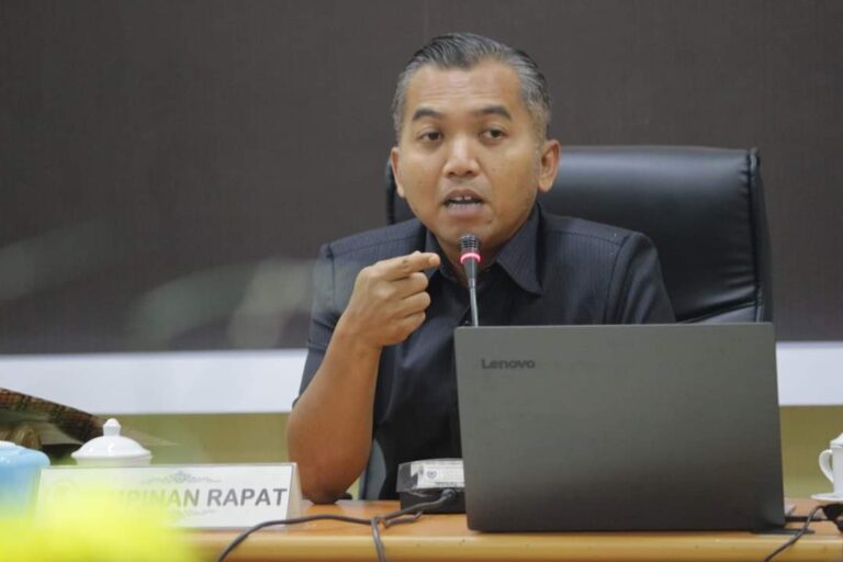 Warga Desa Sungai Berharap Bantuan Alsintan Ketua DPRD Seruyan, Zuli Eko Prasetyo.