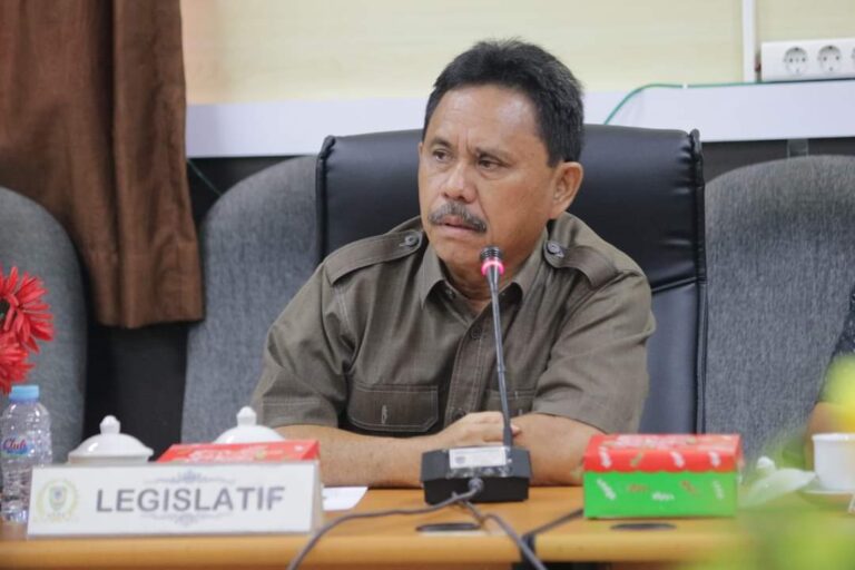 Anggota DPRD Kabupaten Seruyan, Benyamin Pasambe.
