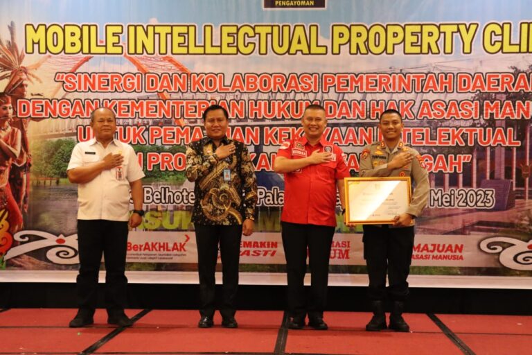 Polres Barsel Terima Penghargaan Dari Kemenkumham Kanwil Kalteng