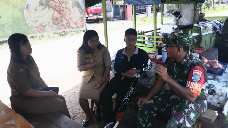 Guru dan Pelajar SMAN 1 Tewah Belajar Teknik Videografi