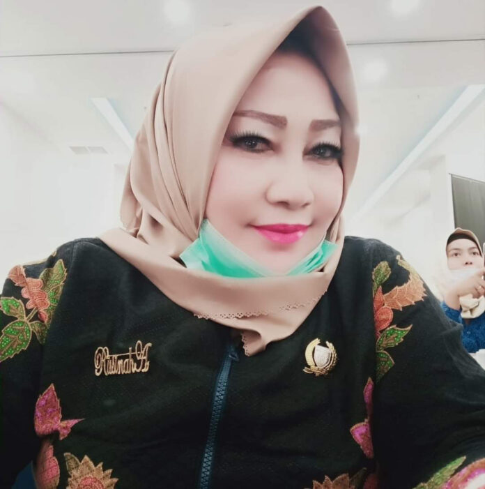 1617624873290700-0 Anggota DPRD Barito Selatan, Rusinah Andelen