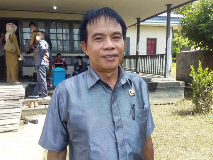 Anggota DPRD Barsel, Hermanes