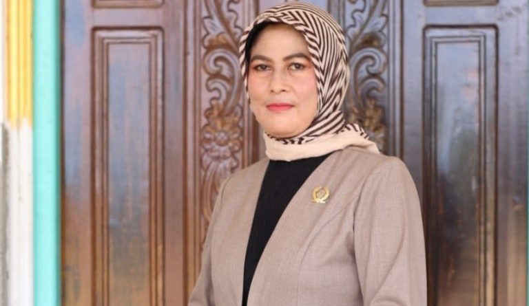 Wakil Ketua ll DPRD Barsel, Enung Irawati
