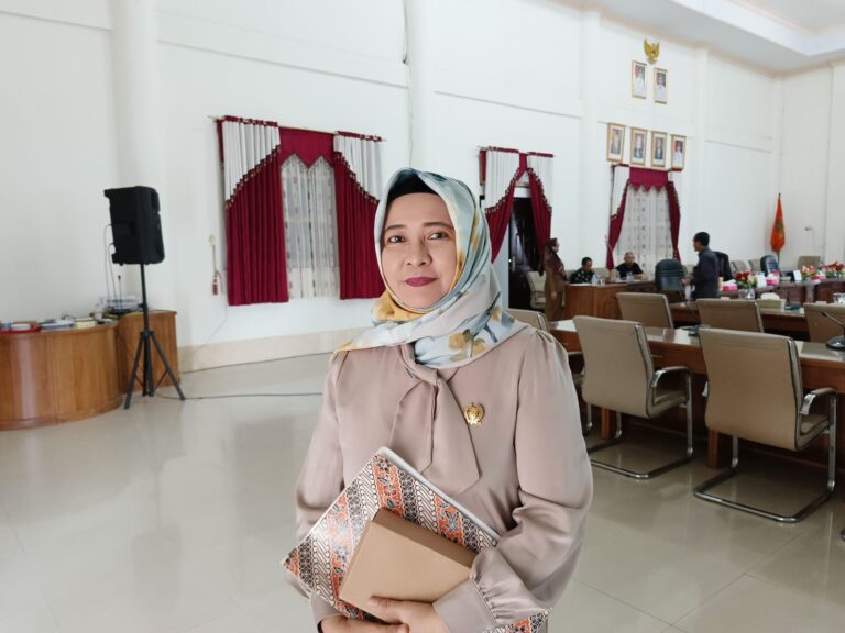 Anggota DPRD Barito Selatan, Nyimas Artika