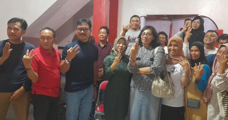 TPC Ganjar-Mahfud Barsel Gelar Nobar Cawapres Ke-IV Bersama Relawan