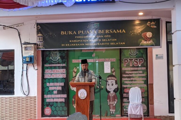 Deddy Winarwan Sambut Hangat Acara Bukber Kejari