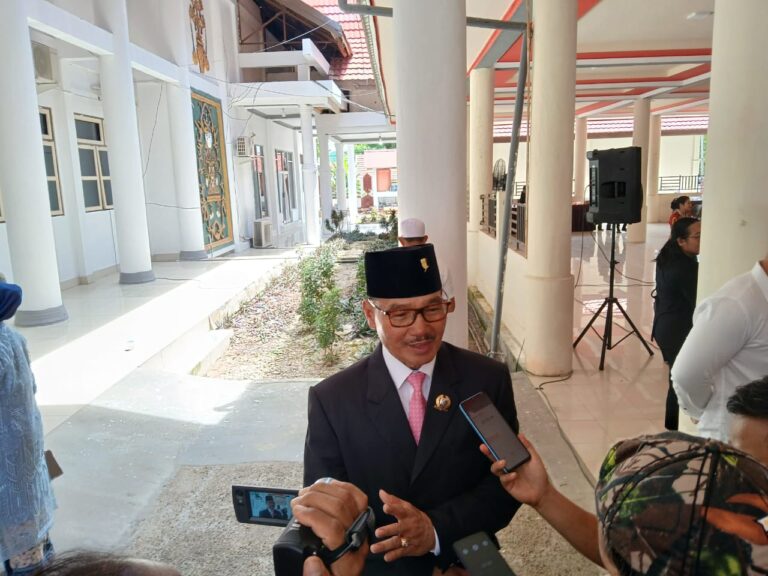 Pelantikan DPRD Barsel: Farid Yusran Ajak Wujudkan Pembangunan Berkelanjutan