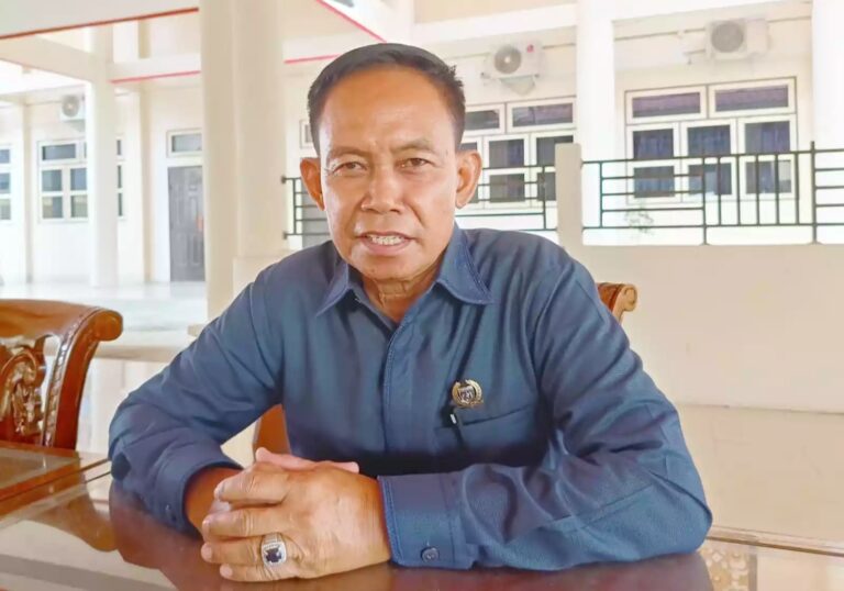 Kerusakan Jalan di Buntok Meningkat Akibat Truk Over Tonase