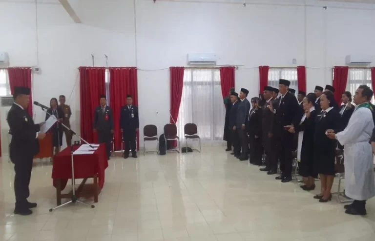 Pj Bupati Barsel Lantik 18 Pejabat, Tekankan Netralitas ASN