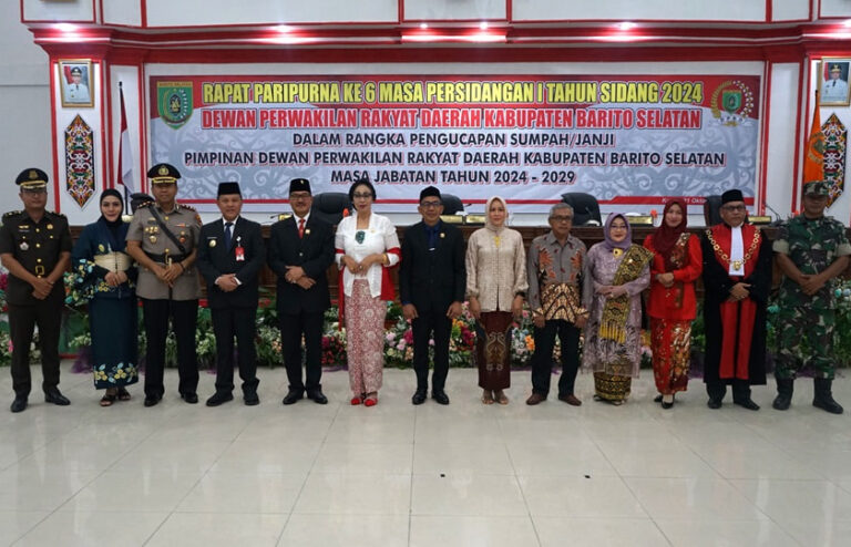 H. Deddy Winarwan Hadiri Rapur VI Masa Persidangan I Pelantikan Pimpinan DPRD Barsel