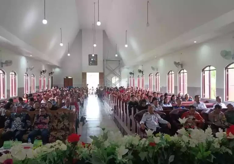 Safari Natal di Desa Talio, Pj Bupati Barsel Ajak Saling Hargai Perbedaan