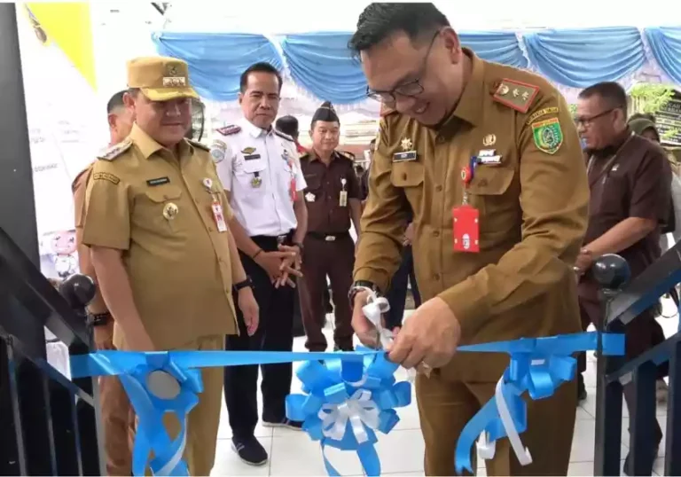 Pj Bupati Barsel Resmikan Gedung Baru UPTD Dermaga Pasar Lama