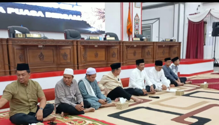 DPRD Barsel Gelar Buka Puasa Bersama untuk Pererat Silaturahmi