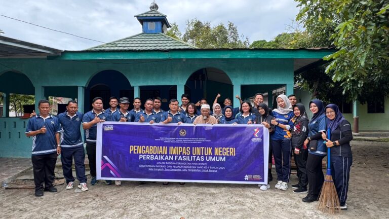Lapas Palangka Raya Kerja Bakti di Masjid Mini Al-Ikhlas, Wujud Nyata Pengabdian Kemenipas untuk Negeri