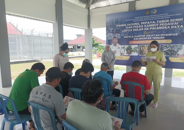 Tingkatkan Derajat Kesehatan Warga Binaan, Lapas Palangka Raya Gelar Skrining Massal